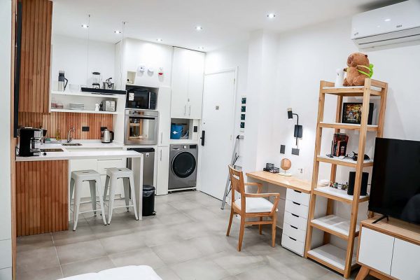 Theaters Studio Apartment II